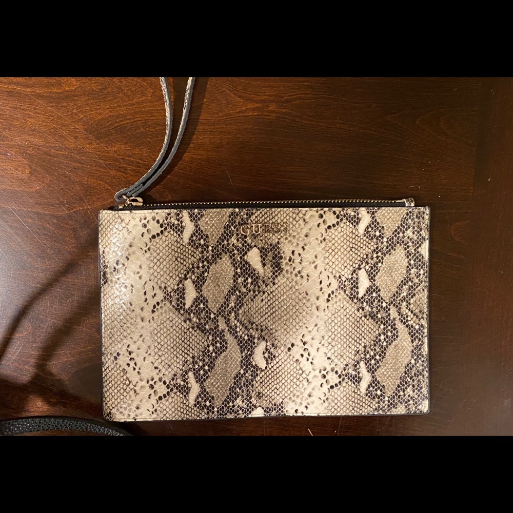 NWOT Guess Wrislet